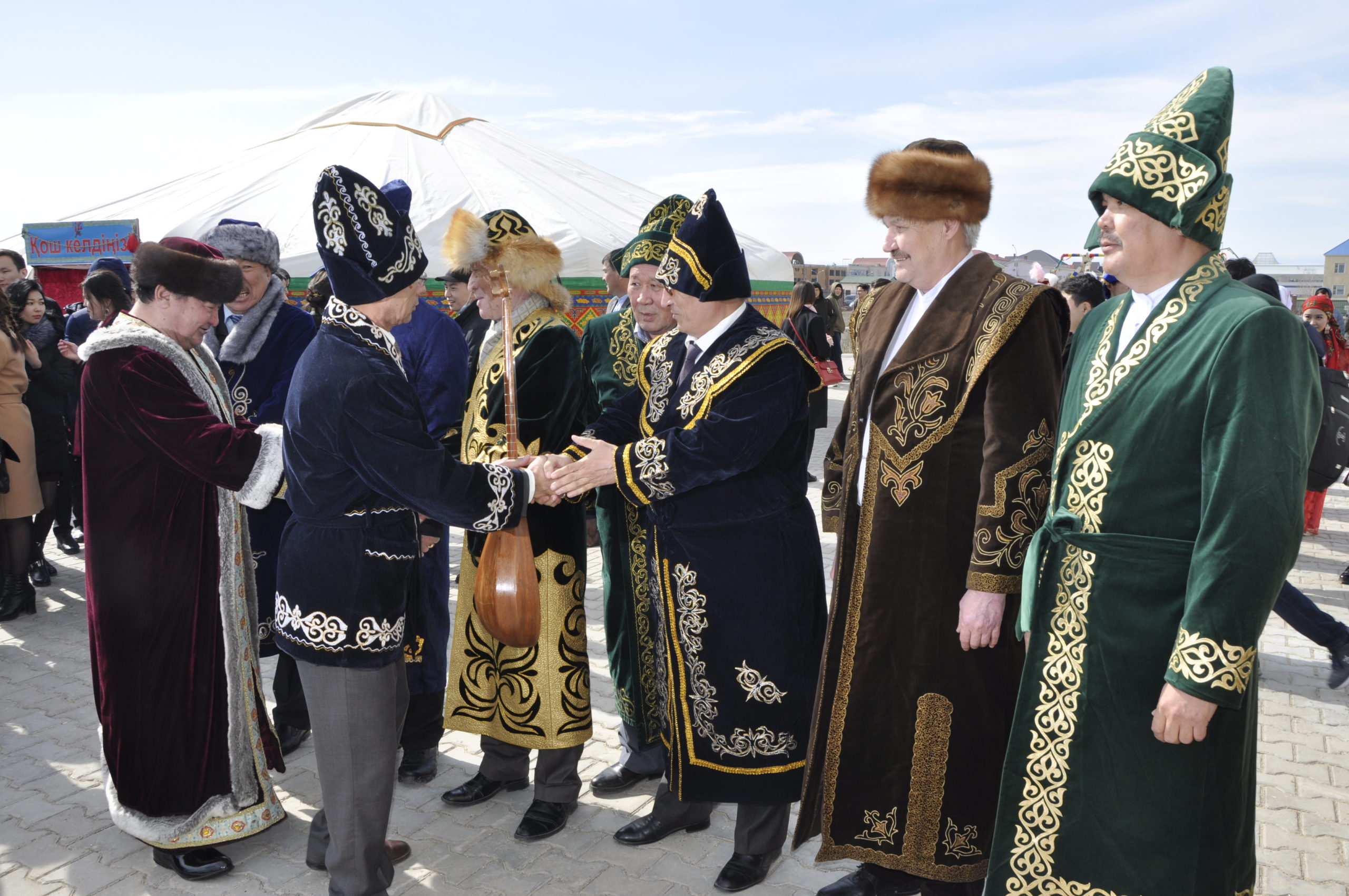 Көрісу күні картинки. Корису айт казахский праздник. Праздник Көрісу күні.